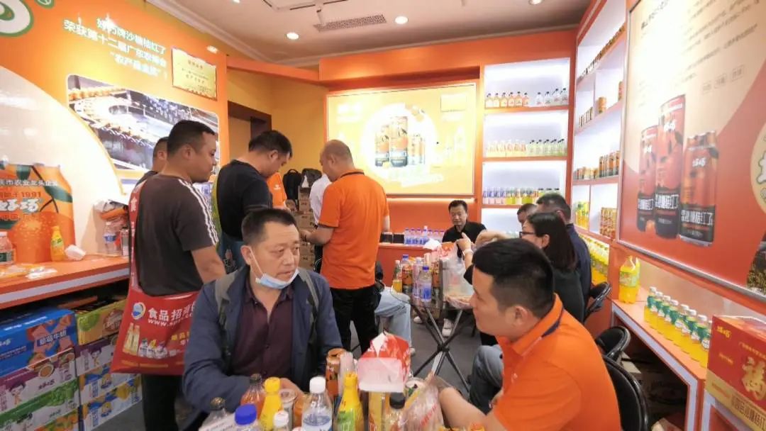 四會(huì)好巧牌沙糖桔系列飲料在108屆全國糖酒會(huì)上火爆勁銷?。?！